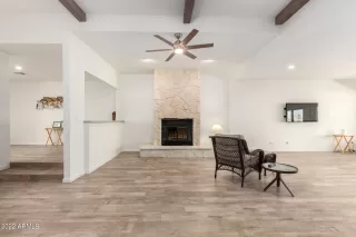Photo #3: 6410213 Listing