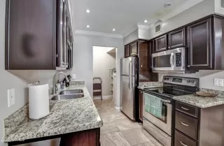 Photo #5: 6410272 Listing