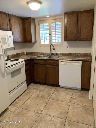 Photo #1: 6410418 Listing