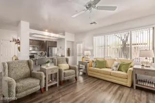 Photo #4: 6410676 Listing 