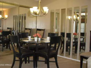Photo #5: 6410738 Listing