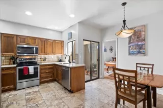 Photo #5: 6410763 Listing