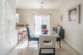 Photo #6: 6410889 Listing