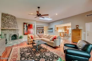 Photo #4: 6411073 Listing