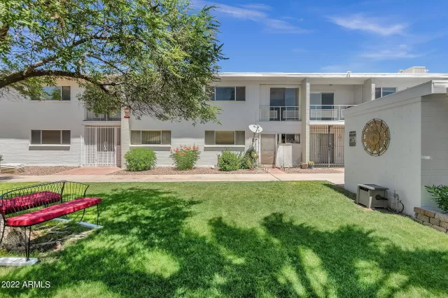 MLS: 6411092 Condo For Sale