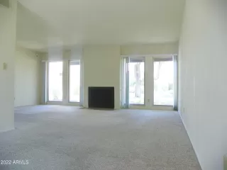 Photo #2: 6411103 Listing 