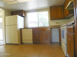 Photo #5: 6411103 Listing 