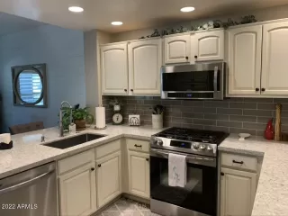 Photo #2: 6411211 Listing