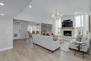 Photo #6: 6411266 Listing