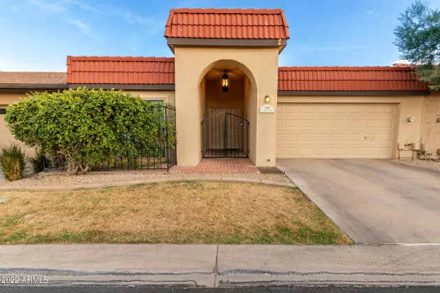 MLS: 6411281 Condo For Sale