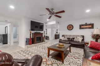 Photo #3: 6411281 Listing