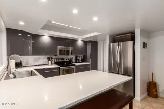 Photo #5: 6411281 Listing