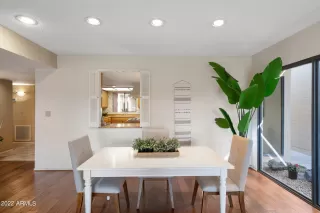 Photo #6: 6411764 Listing