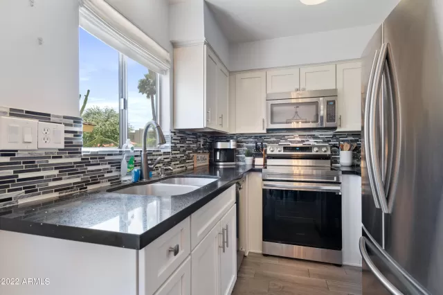 MLS: 6411900 Condo For Sale