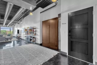 Photo #2: 6412117 Listing 