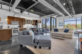 Photo #4: 6412117 Listing 