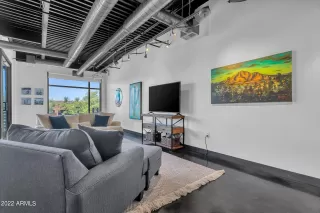 Photo #5: 6412117 Listing 