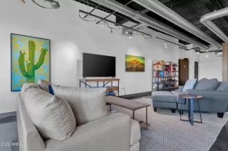 Photo #6: 6412117 Listing 