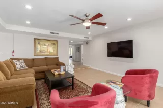 Photo #6: 6412356 Listing 