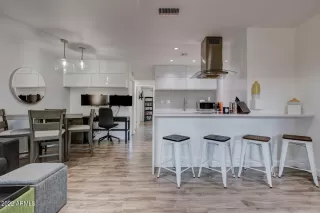 Photo #2: 6412575 Listing 