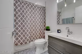 Photo #5: 6412575 Listing 