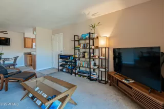 Photo #2: 6412892 Listing