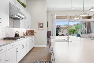 Photo #4: 6412920 Listing