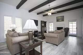 Photo #6: 6413105 Listing