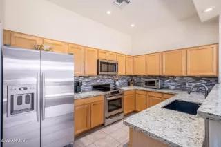 Photo #5: 6413141 Listing 