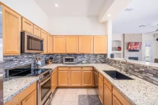 Photo #6: 6413141 Listing 