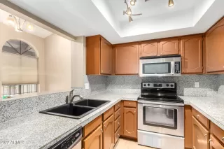 Photo #5: 6413155 Listing 