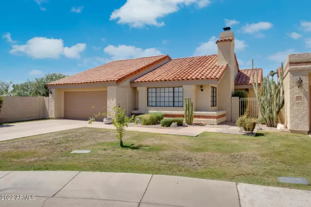 MLS: 6413241 Condo For Sale