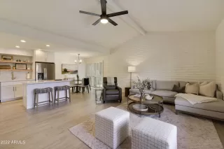 Photo #3: 6413404 Listing 