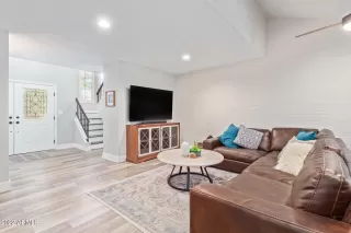 Photo #5: 6413542 Listing 