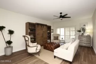 Photo #5: 6413599 Listing