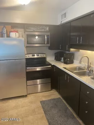 Photo #2: 6413847 Listing 