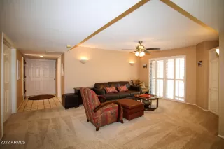 Photo #4: 6414413 Listing