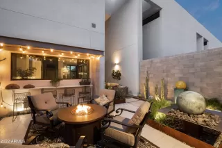 Photo #5: 6414459 Listing