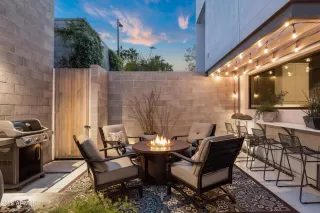 Photo #6: 6414459 Listing