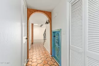 Photo #5: 6414554 Listing