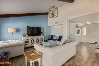 Photo #6: 6414603 Listing 