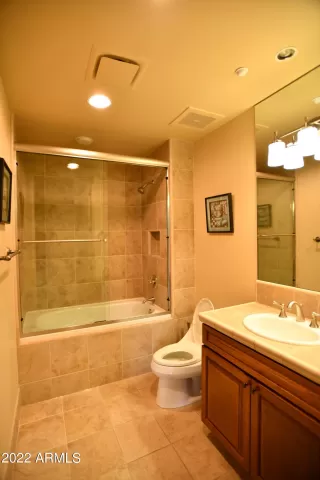 Photo #6: 6414754 Listing