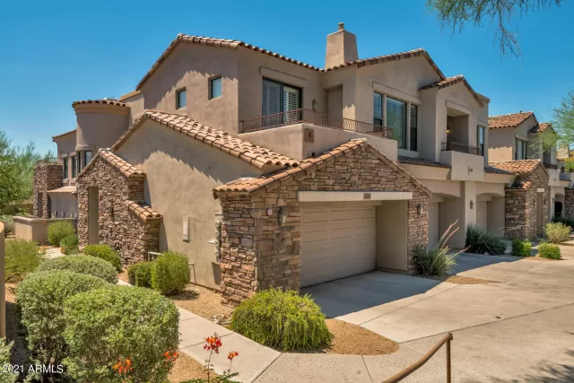 MLS: 6415273 Condo For Sale