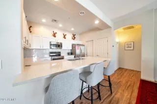 Photo #6: 6415273 Listing