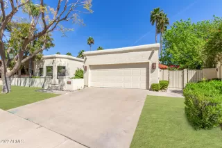 Photo #2: 6415500 Listing