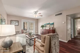 Photo #2: 6415529 Listing