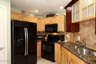 Photo #6: 6415573 Listing