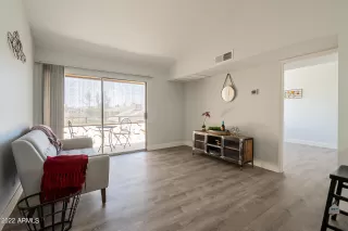 Photo #5: 6415604 Listing 