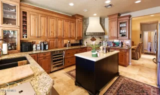 Photo #3: 6415617 Listing