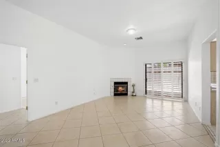 Photo #2: 6415732 Listing